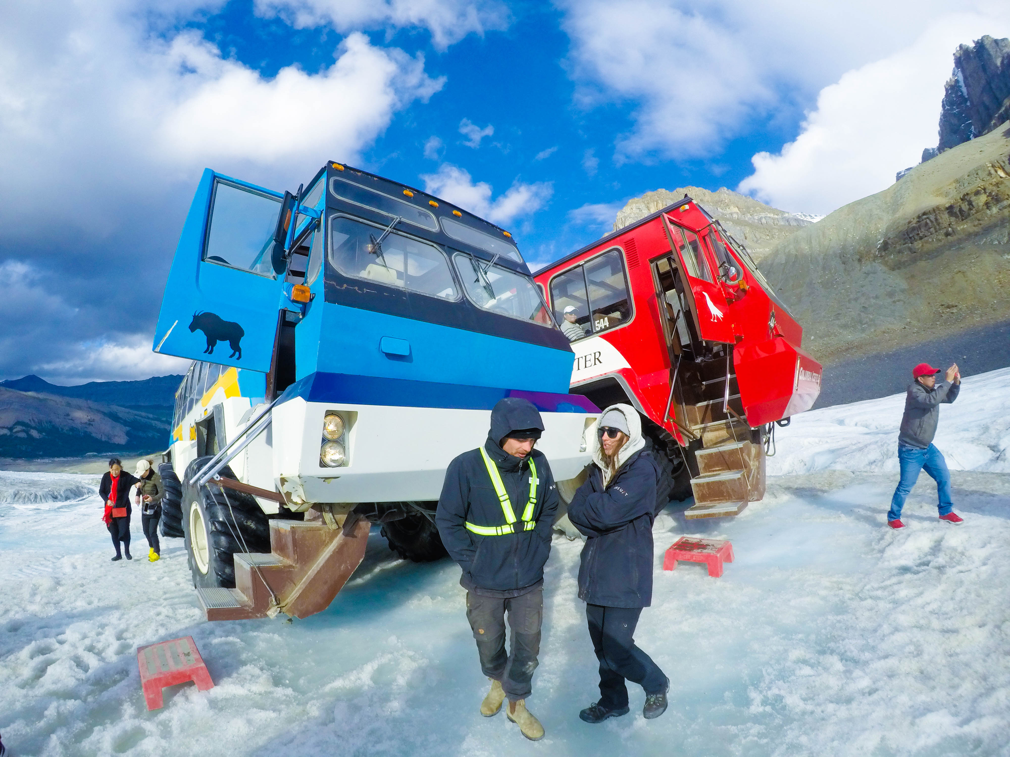 Columbia Ice Field เที่ยวแคนาดา ทัวร์แคนาดา