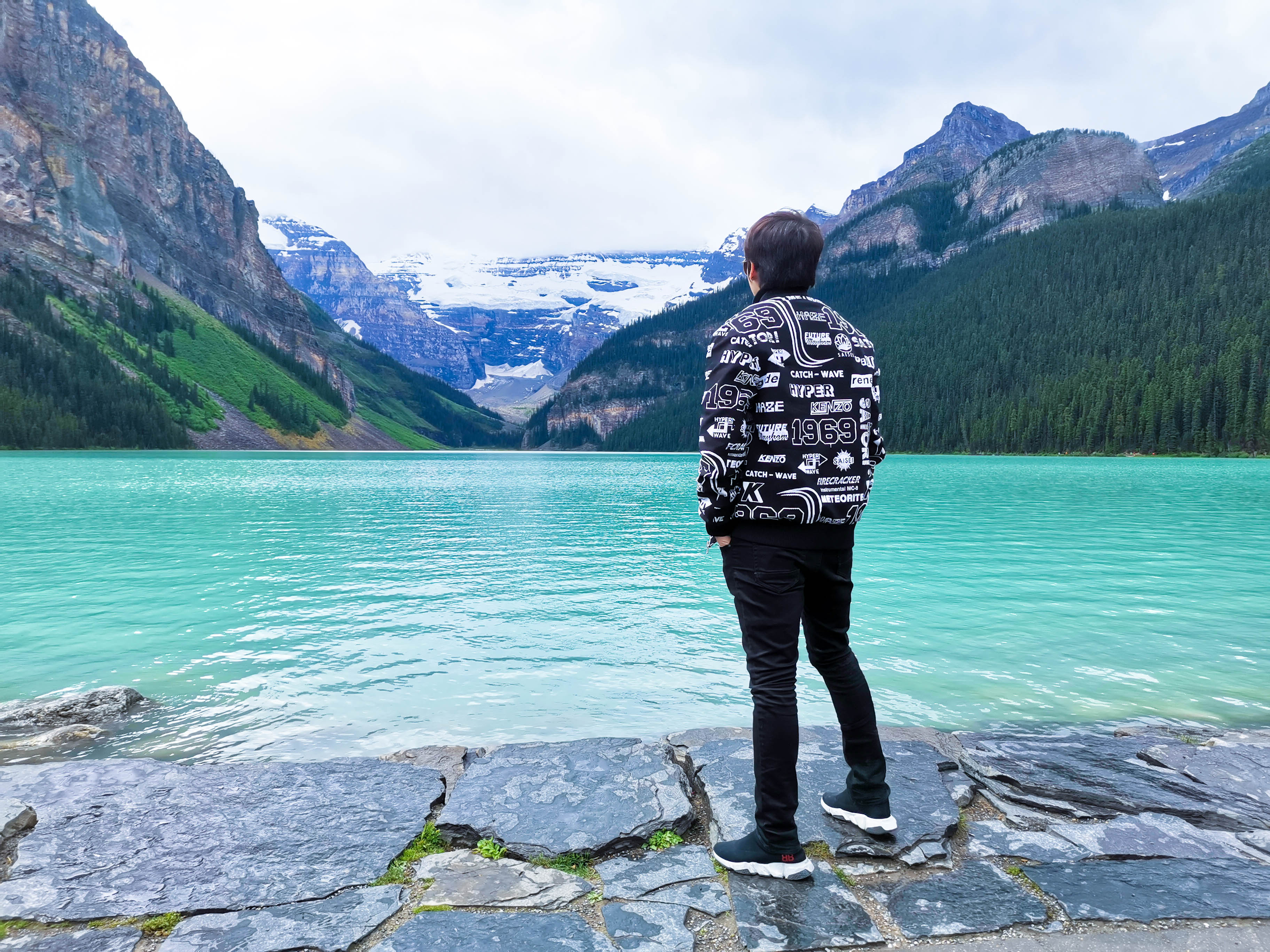 Lake louise เที่ยวแคนาดา ทัวร์แคนาดา