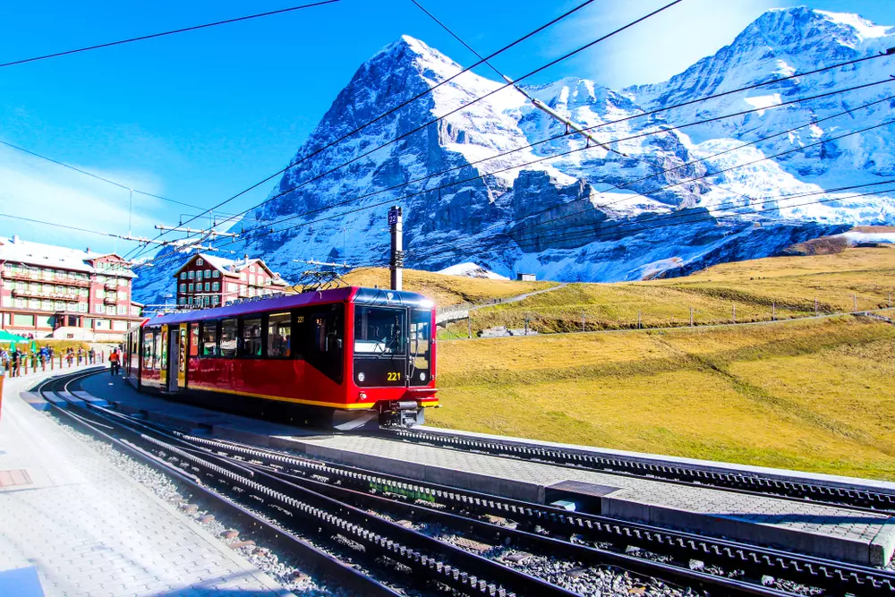ยอดเขาจุงเฟรา (Jungfrau)