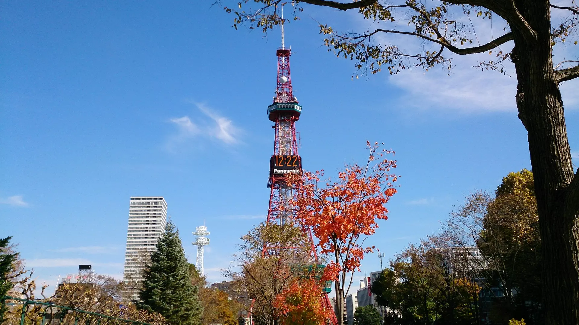 สวนโอโดริ (Odori Park)