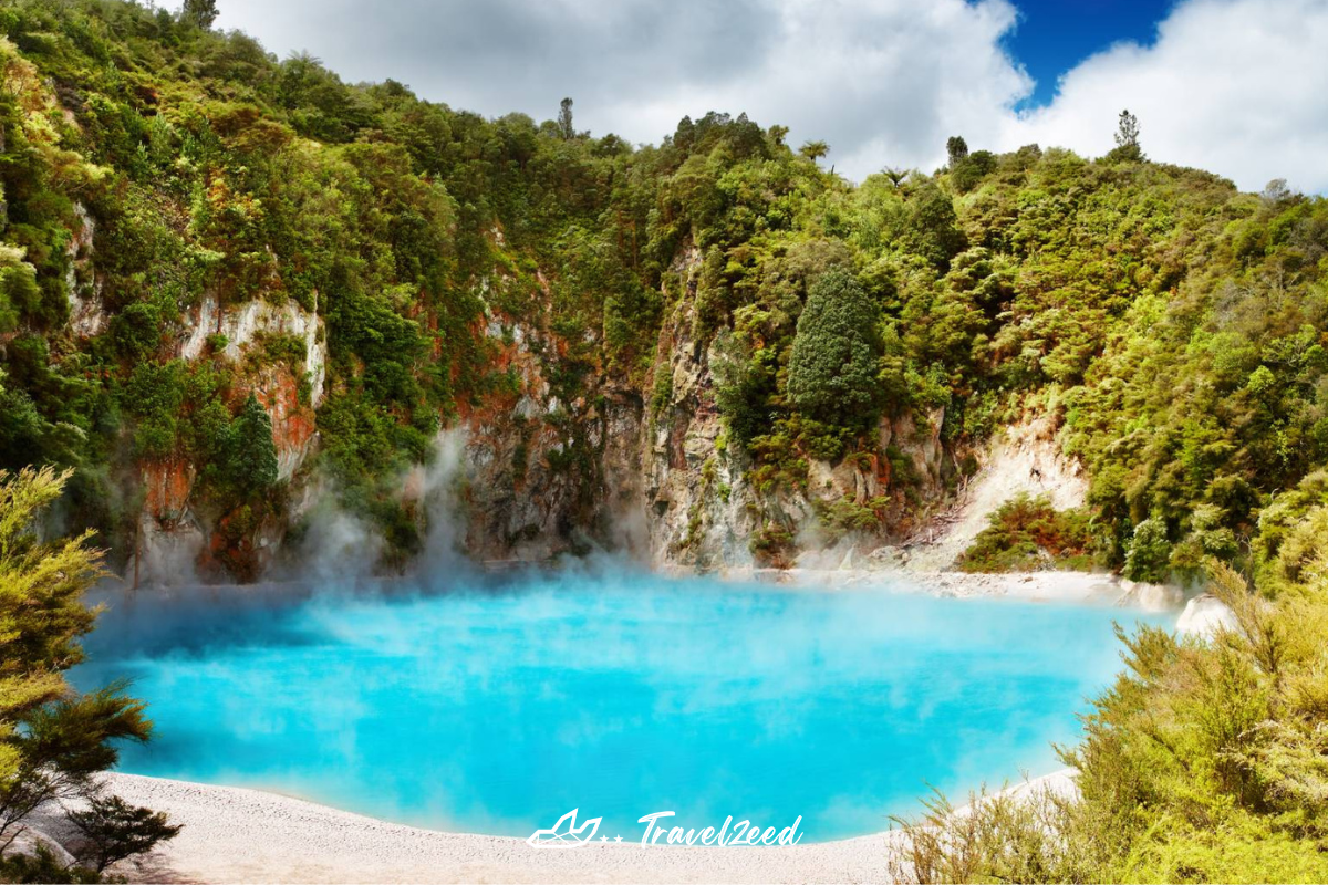 หุบเขาภูเขาไฟไวมังกู (Waimangu Volcanic Valley)