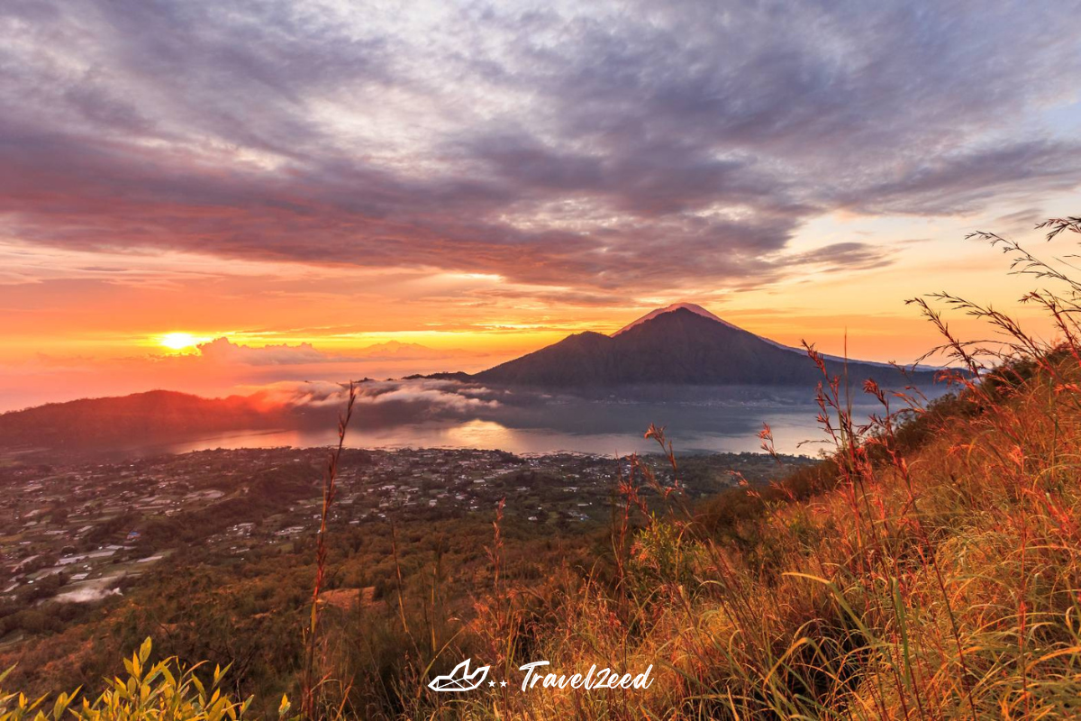 ภูเขาไฟบาตูร์ (Mount Batur)