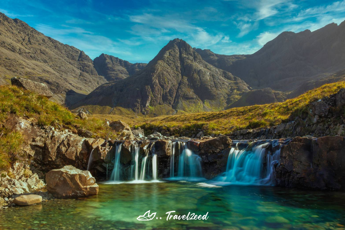 สระว่ายน้ำของนางฟ้า (Fairy Pools)