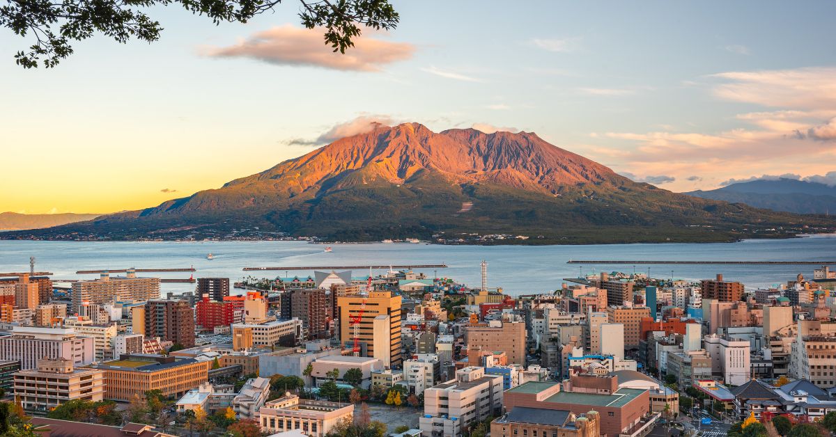 ภูเขาไฟซากุระจิมะ ตั้งอยู่ภูมิภาคคันโต ประเทศญี่ปุ่น
