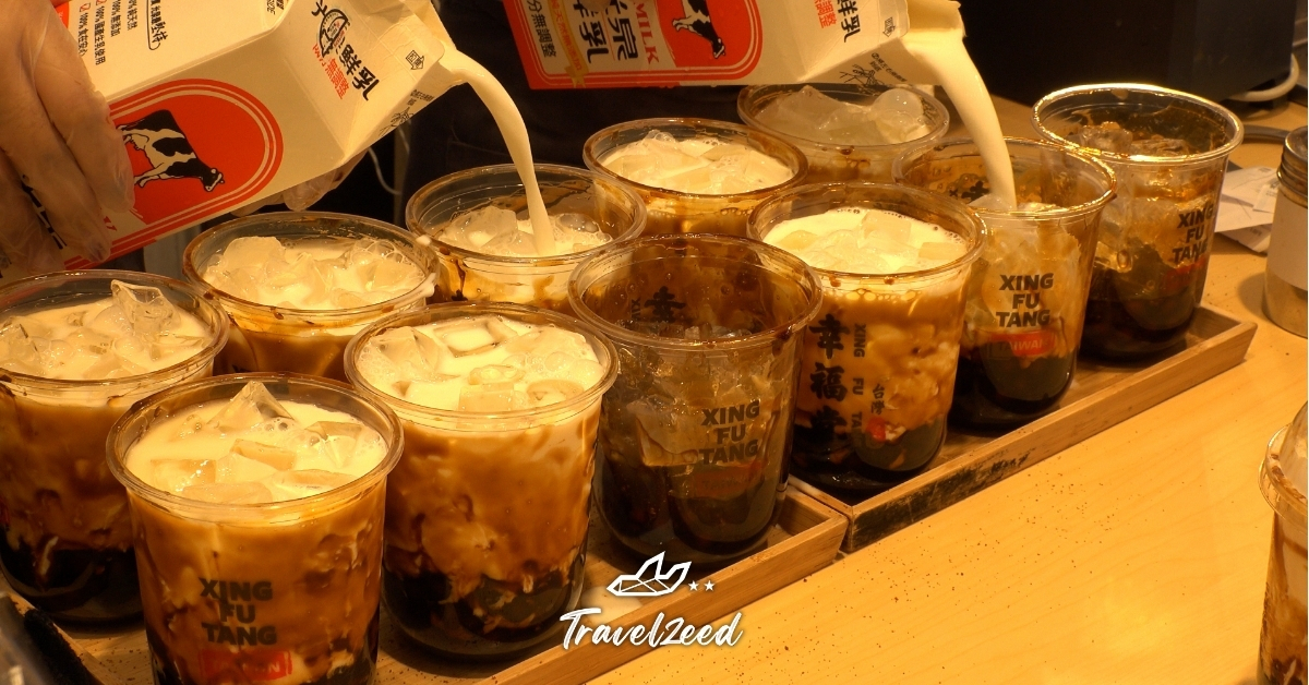 กระแสชานมไข่มุกจีนในเมืองใหญ่ นักท่องเที่ยวต่อคิวซื้อร้านชานมจีนยอดนิยมทั่วประเทศ