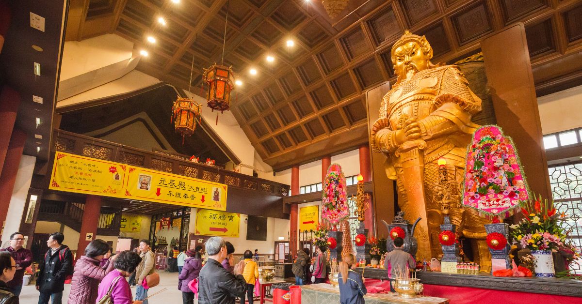 ฮ่องกง 4 วัน 3 คืน เที่ยววัดแชกงหมิว นิยมขอพรเรื่องการงาน ความสำเร็จ