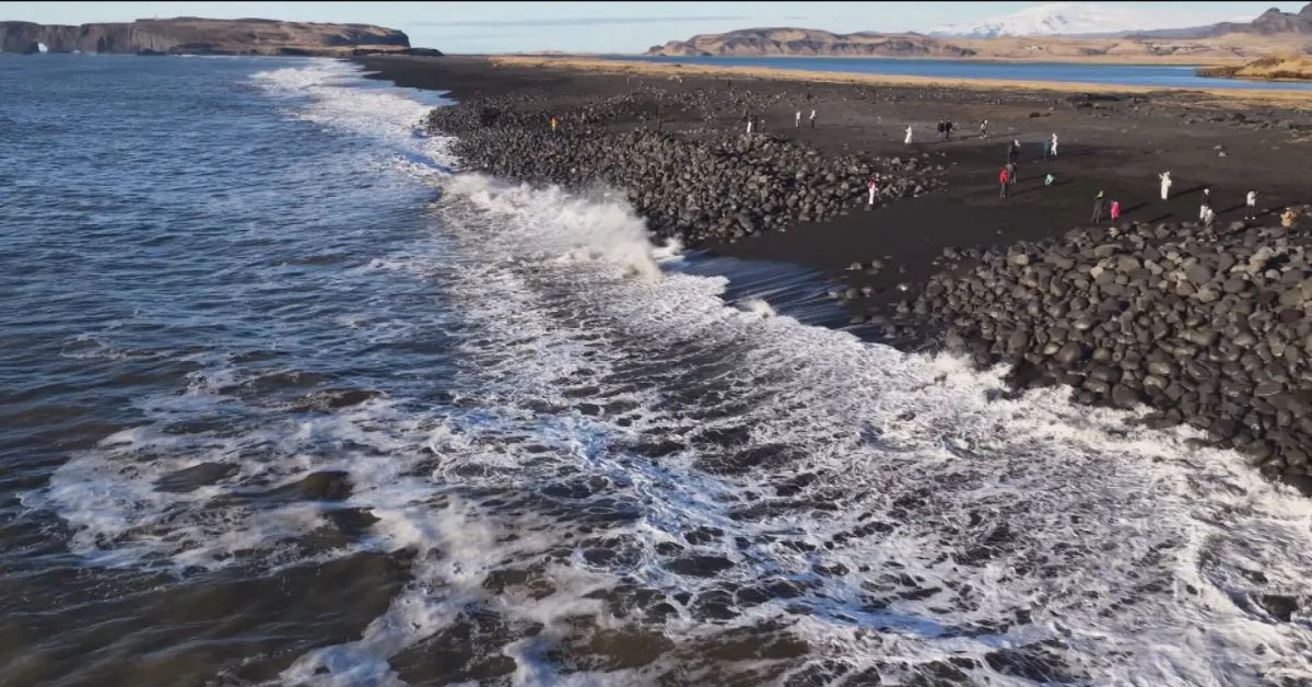 Reynisfjara กัดเซาะชายฝั่ง 2026