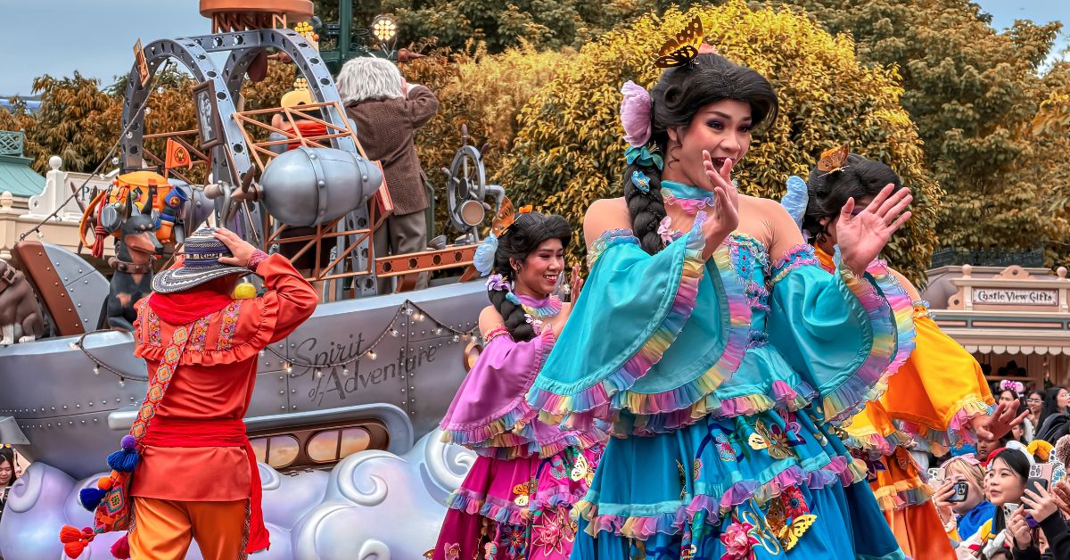 Hong Kong Disneyland&nbsp;สวนสนุกระดับโลกที่รวมตัวละคร Disney และ Marvel