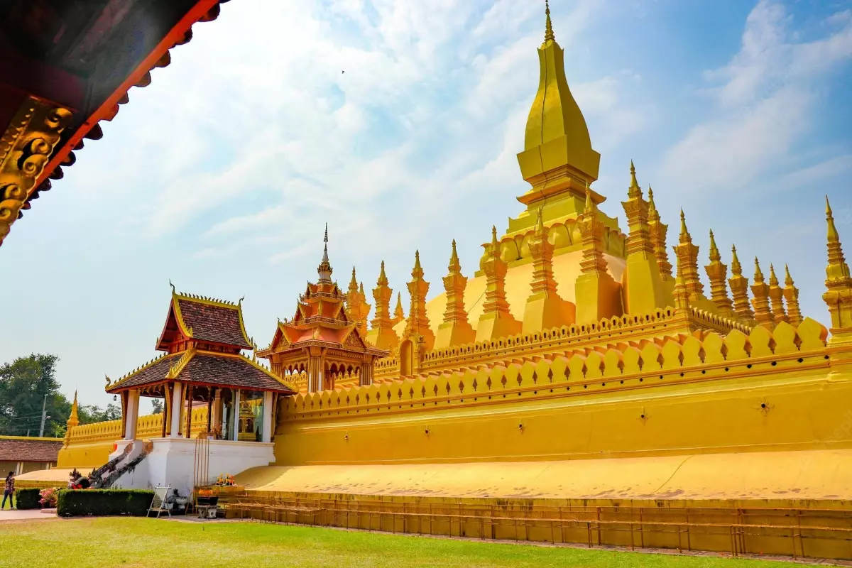 hatluang Pagoda