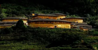 ทัวร์จีน เซียะเหมิน หย่งติ้ง ซัวเถา จังโจว ตามรอยมรดกโลกบ้านดิน สัมผัสวิถีฮากการอบกองไฟ เที่ยวเกาะกูลั่งอวี่