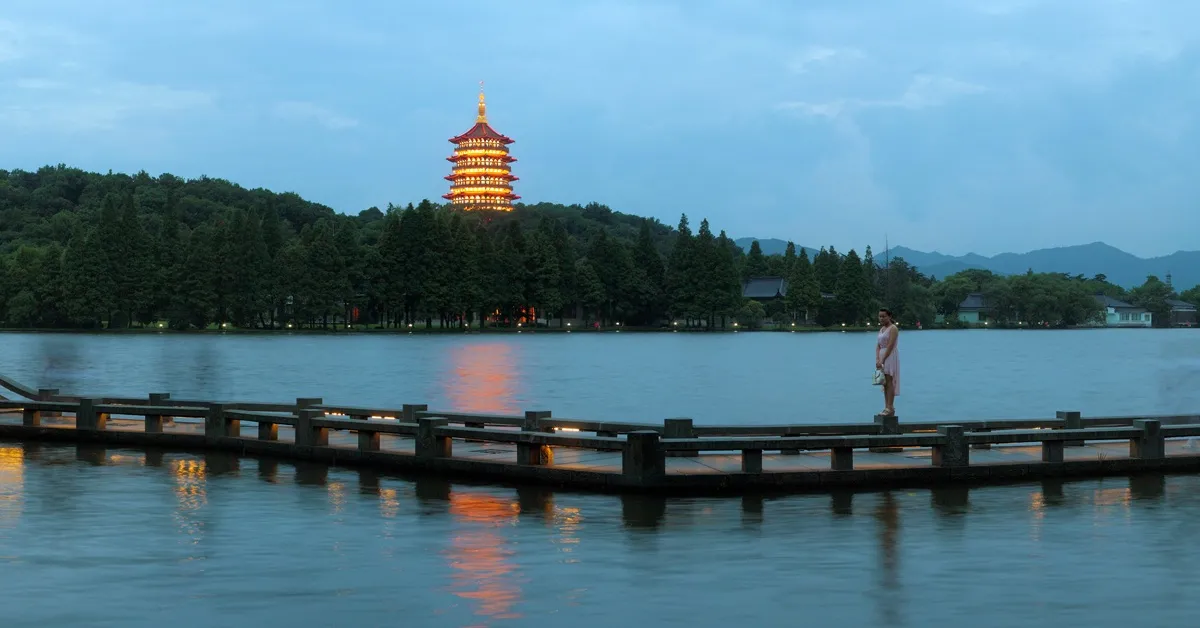 ทัวร์จีน เซี่ยงไฮ้ ชมวิวทะเลสาบซีหู เมืองโบราณถังฉี