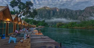 ทัวร์ลาว เมืองเฟือง วังเวียง หลวงพระบาง เวียงจันทน์ พระธาตุหลวง ประตูชัย นั่งรถไฟความเร็วสูง