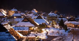 ทัวร์ญี่ปุ่น เกียวโต โอซาก้า คันไซ มิยาจิมะ โรแมนติกฤดูหนาว กิจกรรมหิมะUTOPIA SAIOTO SNOW PARK เยือนหมู่บ้านมิยามะ คายาบุโนะซาโตะ (พักออนเซ็น 2 คืน)