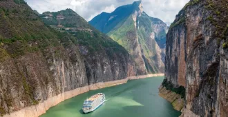 ทัวร์จีน ล่องเรือสำราญแยงซีเกียง มหัศจรรย์เขื่อนยักษ์ซานเสียต้าป้า และไฮไลท์นครฉงชิ่ง