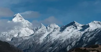 ทัวร์จีน เฉิงตู สวรรค์ธารน้ำแข็งกู่กลาเซียร์ ตะลุยอุทยานปี้เผิงโกวและภูเขาสี่ดรุณีสุดอลังการ
