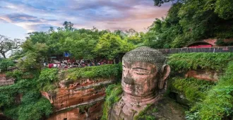 ทัวร์จีน เฉิงตู ตูเจียงเยี่ยน พระใหญ่เล่อซาน ชมร้านหนังสือจงซูเก๋อ
