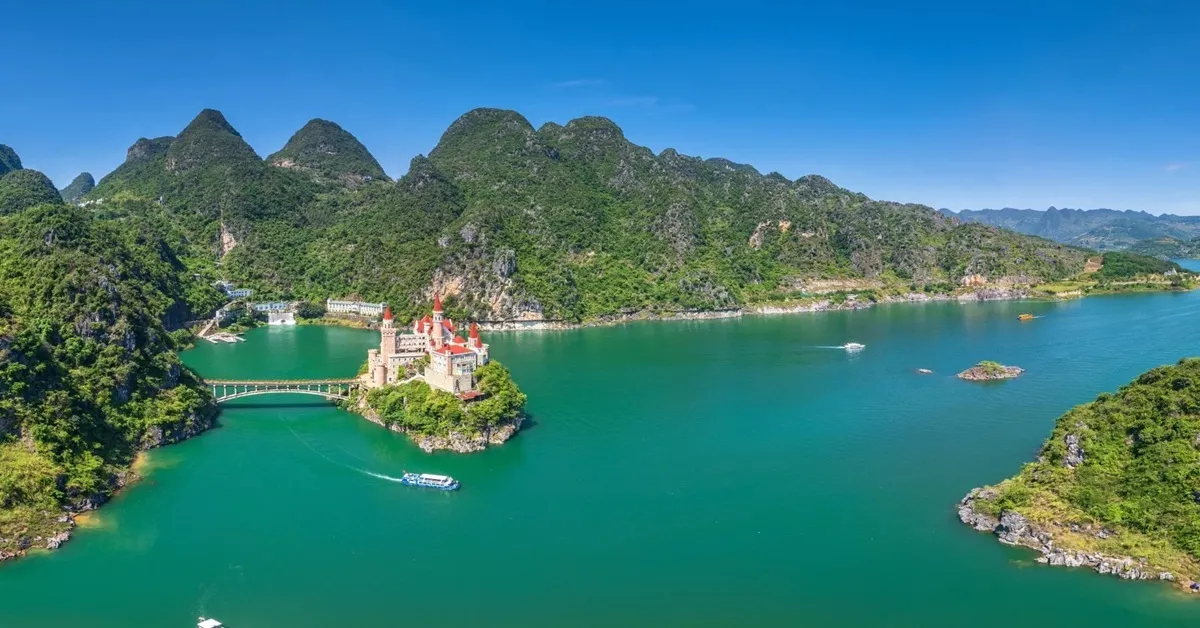 ทัวร์จีน หนานหนิง กุ้ยหยาง สะพานหัวเจียง ทะเลสาบว่านเฟิ่งหู เมืองโบราณชิงเหยียน