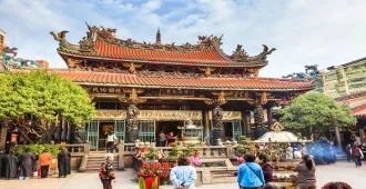 ทัวร์ไต้หวัน ไทเป ไถจง ไหว้พระ 9 วัด อุทยานอาลีซาน ล่องเรือทะเลสาบสุริยันจันทรา