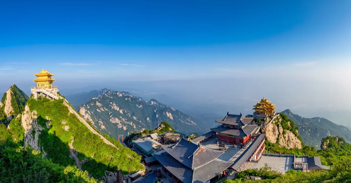 ทัวร์จีน ชิงเต่า ปักกิ่ง ภูเขาเหลาซาน ปาต้ากวน สวนจิ่งซาน พระราชวังต้องห้าม