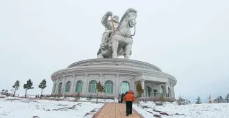 ทัวร์มองโกเลีย อูลานบาตอร์ อุทยานแห่งชาติกอร์ไกเทเรลจ์ อนุสาวรีย์เจงกีสข่าน สกีรีสอร์ท