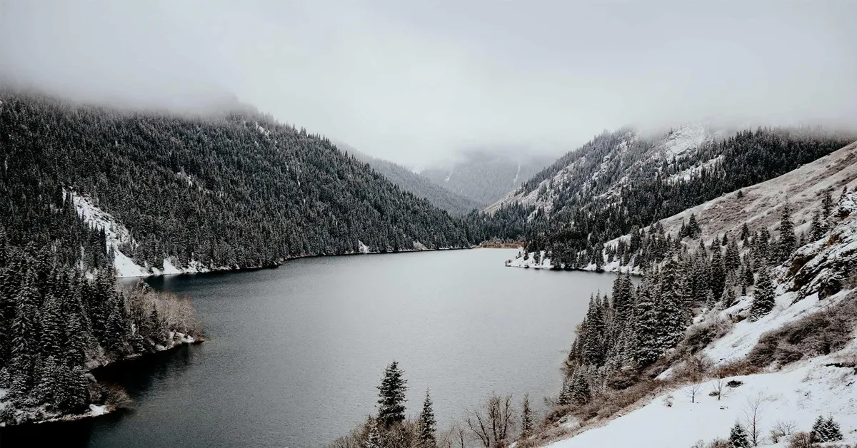 ทัวร์คาซัคสถาน อัลมาตี อุทยานโคลไซ ชารินแคนยอน สกีรีสอร์ทชิมบูลัก