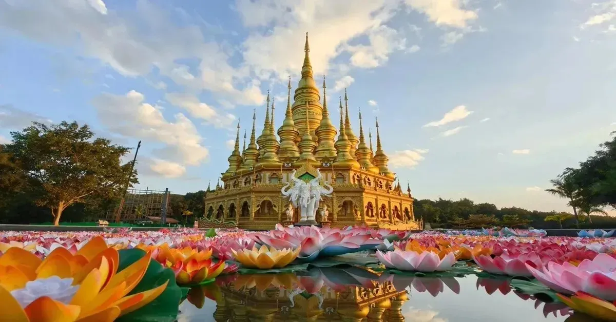 ทัวร์จีน สิบสองปันนา อุทยานป่าเขตร้อนสิบสองปันนา วัดมหาธาตุเมิงเล่อ ตลาดกลางคืนแสงดาว