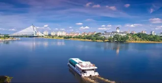 ทัวร์มาเลเซีย ปุตราจายา กัวลาลัมเปอร์ ล่องเรือปุตราจายา วัดชินสวี คาเมรอนไฮแลนด์ เก็นติ้งไฮแลนด์