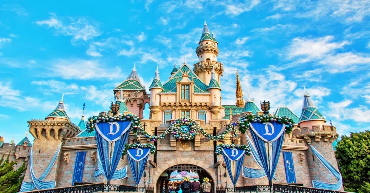 Hong Kong Ngong Ping Repulse Bay Disneyland New Year 2026 - ทัวร์ฮ่องกง นองปิง รีพัสส์เบย์ ดิสนีย์แลนด์ เคาท์ดาวน์ปีใหม่ 2026