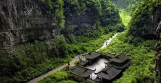 China Chongqing Wulong Dazu Three Natural Bridges - ทัวร์จีน ซุปตาร์...ฉงชิ่ง อู่หลง ต้าจู๋  อุทยานแห่งชาติหลุมฟ้าสามสะพานสวรรค์ (ไม่ลงร้าน)