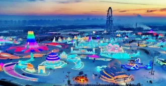 China Harbin Mutanjiang Ice And Snow Festival Dream Home Snow Town - ทัวร์จีน ฮาร์บิน มู่ตันเจียง เทศกาลหิมะและน้ำแข็ง ดรีมโฮม สโนว์ทาวน์ พักบ้านหิมะ ไม่ลงร้าน