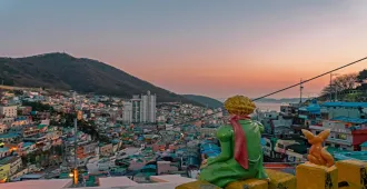 Korea Busan Gamcheon Culture village - ทัวร์เกาหลี ปูซาน เที่ยวชมหมู่บ้านวัฒนธรรมคัมชอน รูปปั้นเจ้าชายน้อยและสุขัขจิ้งจอก