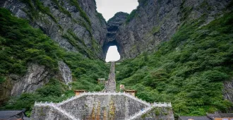 China Zhangjiajie Furong Zhen Changsha Fenghuang Tianmen Shan - ทัวร์จีน จางเจียเจี้ย ฟูหรงเจิ้น ฉางซา เฟิ่งหวง เทียนเหมินซาน สะพานกระจก
