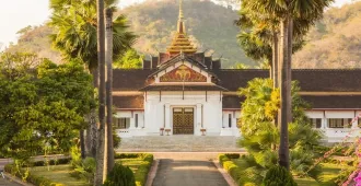 Laos Vientiane - ทัวร์ลาว หลวงพระบาง เวียงจันทน์ วังเวียง