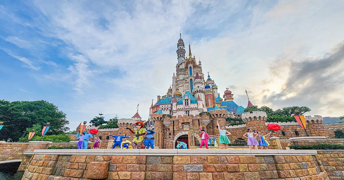 Hong Kong Disneyland - ทัวร์ฮ่องกง มหัศจรรย์ ฮ่องกง ดิสนีย์แลนด์ ไหว้พระ ช้อปปิ้ง