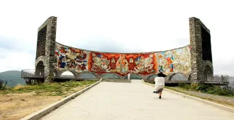 Georgia Tbilisi Kazbegi Gori Kutaisi Batumi - ทัวร์จอร์เจีย ทบิลิซี คาซเบกี้ กอรี คูไทซี เที่ยวครบสุดคุ้ม นั่ง 4 WD ตะลุยเทือกเขา ล่องเรือในทะเลดําชมอ่าวเมืองบาทูมี