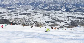 Japan Tokyo Narita Fuji Sagamiko Illumilion Ski - ทัวร์ญี่ปุ่น โตเกียว นาริตะ ฟูจิ สนุกสุดเหวี่ยงกับกิจกรรมสกีฟูจิเท็นและตระการตางานประดับไฟสะกะมิโกะ (อิสระ 1 วัน)