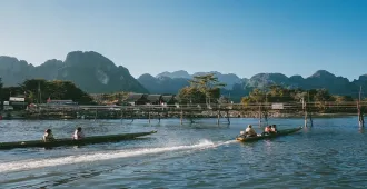 North Laos Vientiane Vang Vieng meuang - ทัวร์ลาวเหนือ เวียงจันทน์ วังเวียง เมืองเฟือง ล่องเรือหางยาวชมแม่น้ำซองและตักบาตรบนแพ 