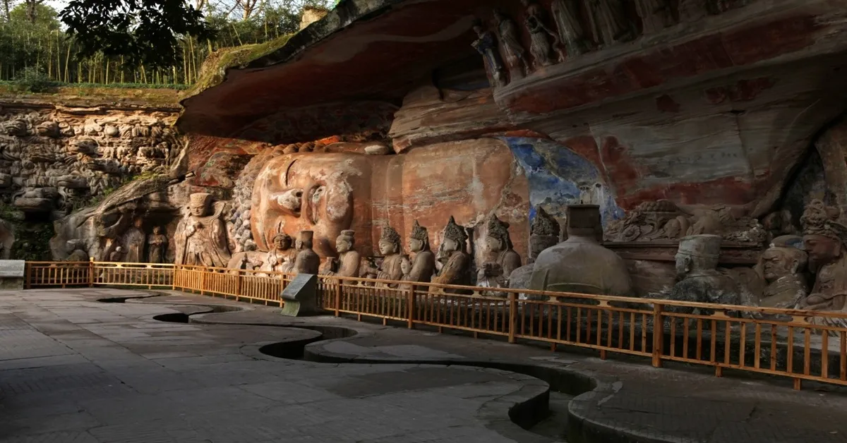 China Chongqing Wulong Dazu - ทัวร์จีน ฉงชิ่ง อู่หลง ต้าจู๋ บินตรง ชมผาหินแกะสลักแห่งต้าจู๋และเยือนอุทยานแห่งชาติหลุมฟ้าสามสะพานสวรรค์ (อิสระ 1 วัน + ไม่ลงร้าน)
