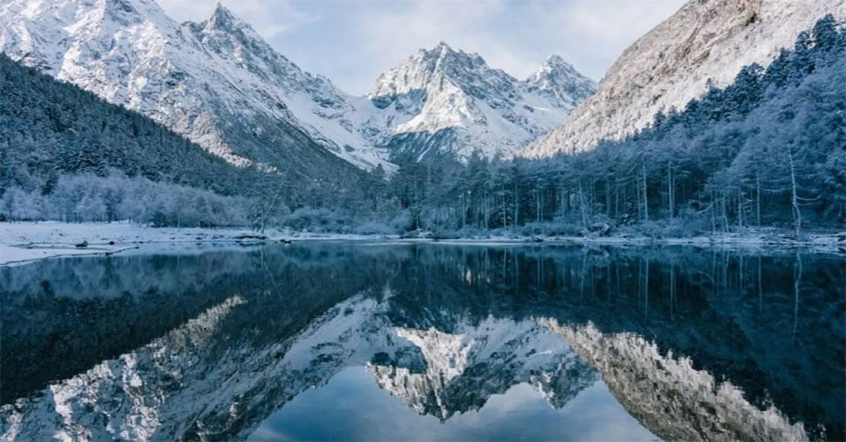 ทัวร์จีน เฉิงตู ภูเขาสี่ดรุณี เล่อซาน เขาหิมะวาวู่ซาน (ไม่ลงร้าน) 
