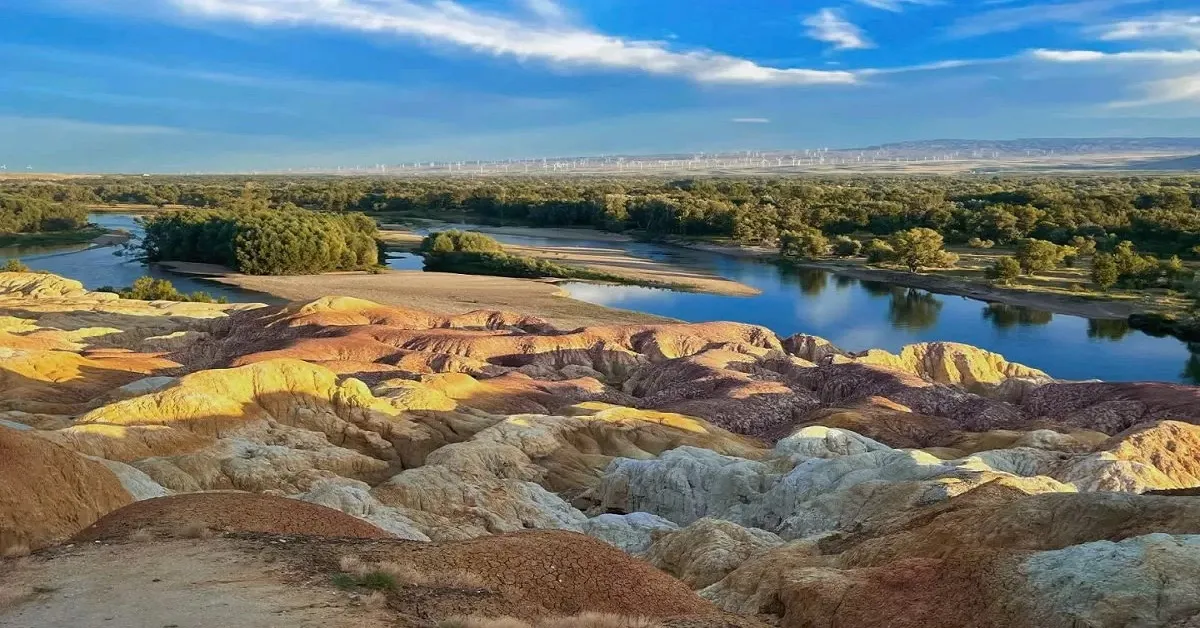 China Xinjiang - ทัวร์จีน ซินเจียง คานาสือ อูรูมูฉี ธารน้ำห้าสี เหอมู่ แกรนด์แคนยอนตู๋ซานจื่อ (ไม่ลงร้าน)