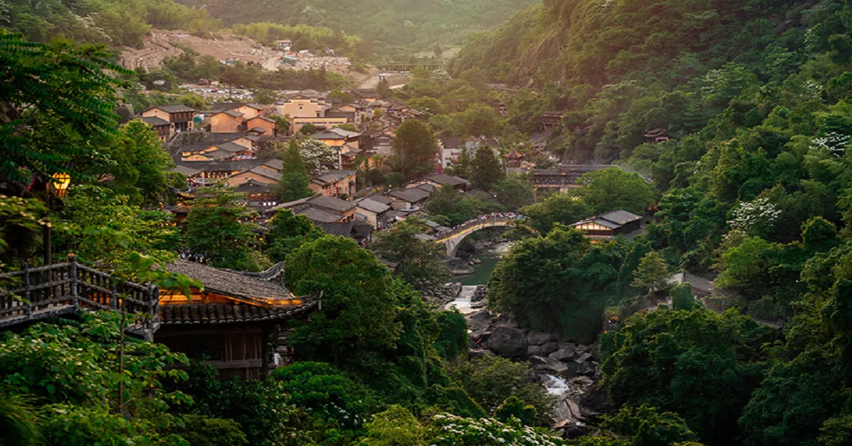 China Changsha Nanchang Wuyuan Shangrao Wangxiangu - ทัวร์จีน ฉางฉา หนานชาง อู้หยวน ซ่างเหรา หุบเขาเทวดาวั้งเซียนกู่ ชมแสงสียามค่ำคืนสุดตะการตา (ไม่ลงร้าน)