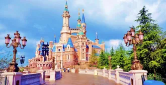 China Shanghai Zhujiajiao Ancient Town Disneyland - ทัวร์จีน เซี่ยงไฮ้ ล่องเรือชม เมืองโบราณจูเจียเจี่ยว สวนสนุกดิสนีย์แลนด์ (รวมบัตรเข้า)