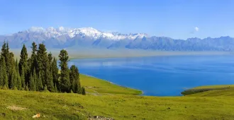 China Xinjiang Yining - ทัวร์จีน แกรนด์ซินเจียงกลาง อี้หนิง ทุ่งหญ้านาราถี ทุ่งดอกลาเวนเดอร์ ทะเลสาบไซลี่มู ทุ่งหญ้าคาลาจุ้น