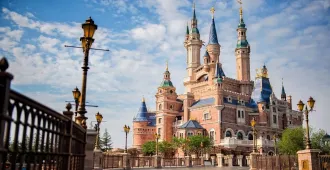China Shanghai Disneyland - ทัวร์จีน เซี่ยงไฮ้ ดิสนีย์แลนด์ (รวมบัตรสวนสนุก + รถรับส่งแล้ว ลงร้าน)