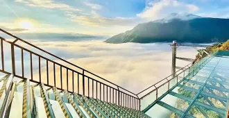 North Vietnam Glass Bridge  Lake of the Returned - เวียดนามเหนือ ฮานอย  ชมสะพานกระจกเหนือเมฆและสัมผัสมนต์เสน่ห์แห่งทะเลสาบคืนดาบ