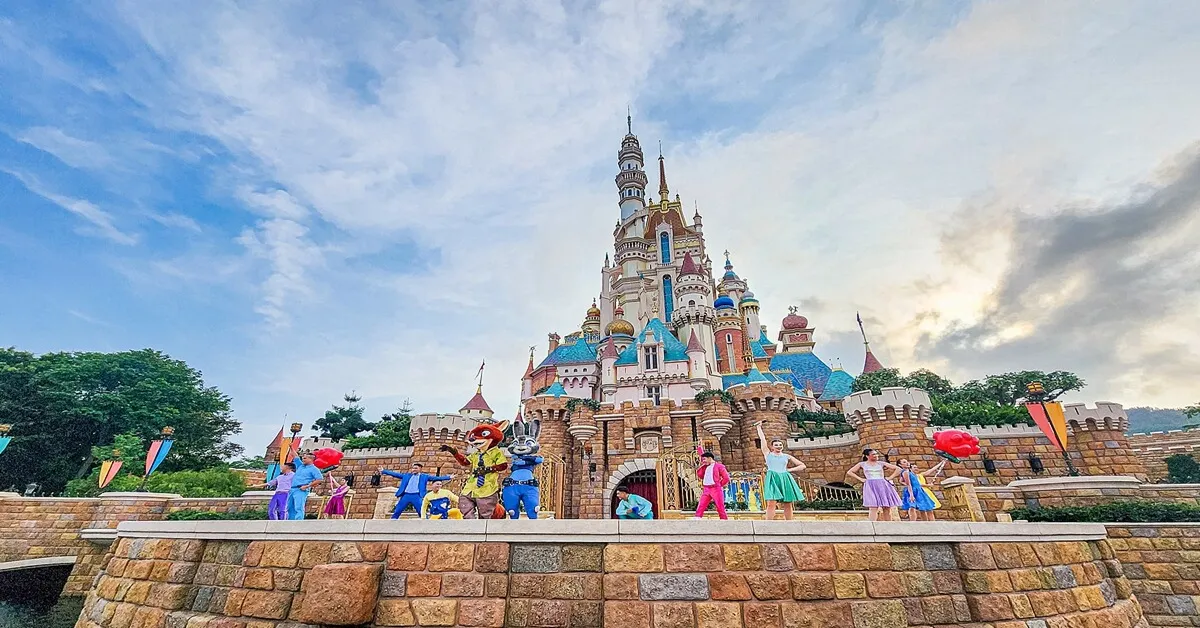 Hong Kong Hung Hom Kwun Yum Temple Disneyland - ฮ่องกง  ยืมเงินเจ้าแม่กวนอิมฮองฮำและเต็มวันกับดิสนีย์แลนด์