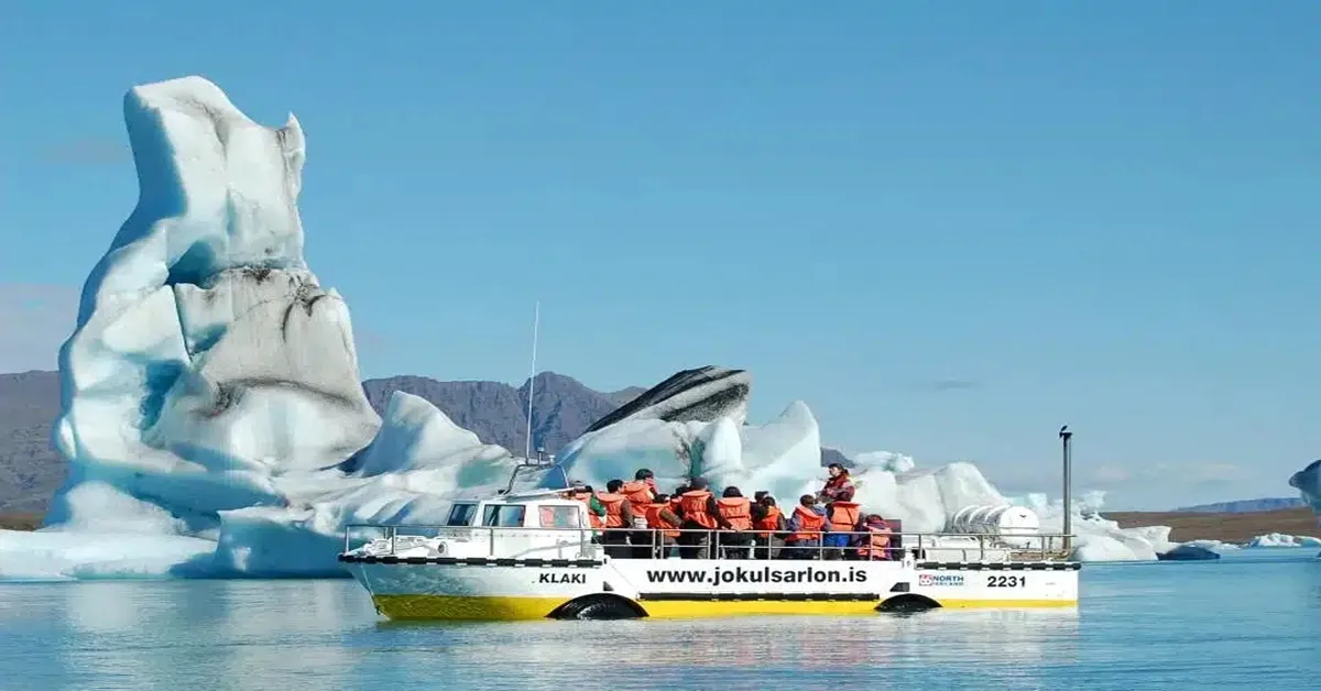 Grand Iceland Kirkjufell Jökulsárlón Glacier Lagoon boat -  ทัวร์แกรนด์ ไอซ์แลนด์  เขาคีร์กจูเฟลและล่องเรือชมธารน้ำแข็ง