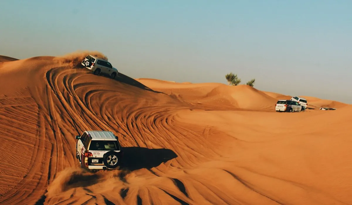 United Arab Emirates  Desert camping - ทัวร์ดูไบ สหรัฐอาหรับเอมิเรตส์ แค้มปิ้งกลางทะเลทราย (อิสระ 1 วัน)