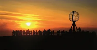 Scandinavia Denmark Norway Finland Sweden Midnight Sun cruise ship - ทัวร์สแกนดิเนเวีย เดนมาร์ก นอร์เวย์ ฟินแลนด์ สวีเดน ชมพระอาทิตย์เที่ยงคืนและพักเรือสำราญ 2 ลำ 