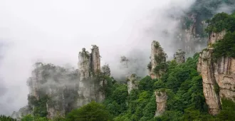 China Changsha Zhangjiajie Fu Rong Zhen Fenghuang - ทัวร์จีน ฉางซา จางเจียเจี้ย ฟูหรงเจิ้น เฟิ่งหวง ชมหุบเขาอวตารและล่องเรือแม่น้ำถั่วเจียง (ไม่ลงร้าน)